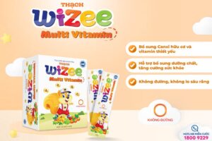 Thạch Wizee Multi Vitamin là sản phẩm chứa Calci hữu cơ và 8 vitamin thiết yếu cho cơ thể gồm: Vitamin A, C, E và Vitamin nhóm B: B1, B2, B6, B12